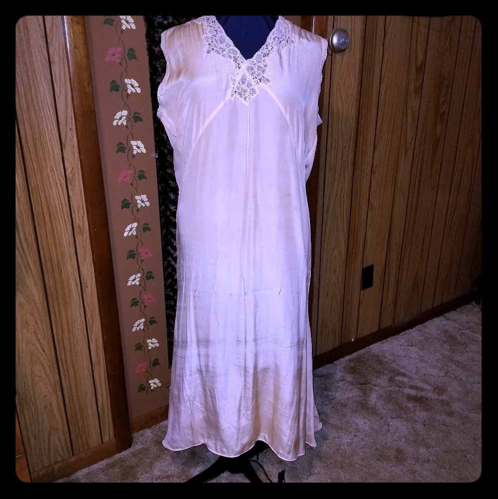 1920s Nightgown